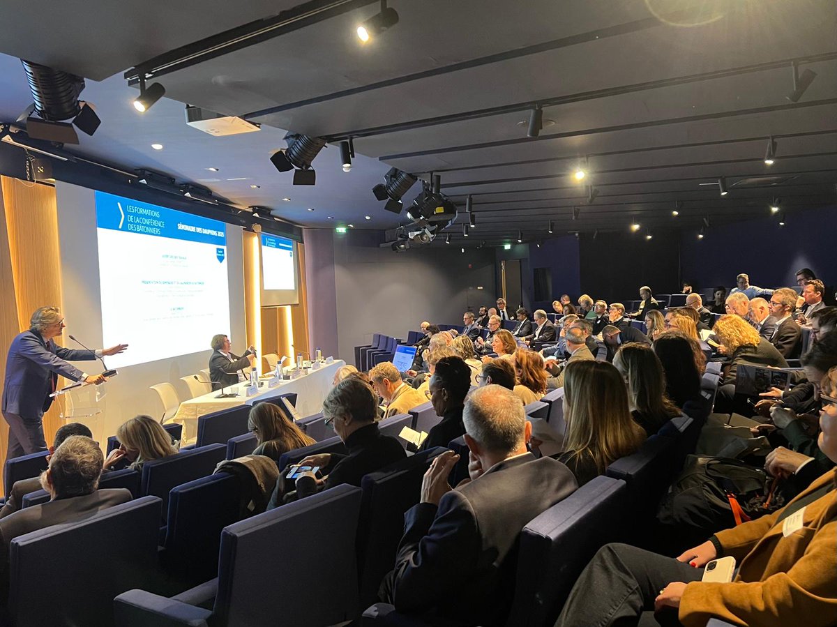 📣𝗖’𝗲𝘀𝘁 𝗽𝗮𝗿𝘁𝗶 𝗽𝗼𝘂𝗿 𝗹𝗮 𝗽𝗿𝗲𝗺𝗶𝗲̀𝗿𝗲 𝗷𝗼𝘂𝗿𝗻𝗲́𝗲 𝗱𝘂 𝗦𝗲́𝗺𝗶𝗻𝗮𝗶𝗿𝗲 𝗱𝗲𝘀 𝗗𝗮𝘂𝗽𝗵𝗶𝗻𝘀 !
 
Aujourd’hui, les bâtonniers et vice-bâtonniers élus sont réunis nombreux  à l’occasion de la première journée du traditionnel Séminaire des  Dauphins de la