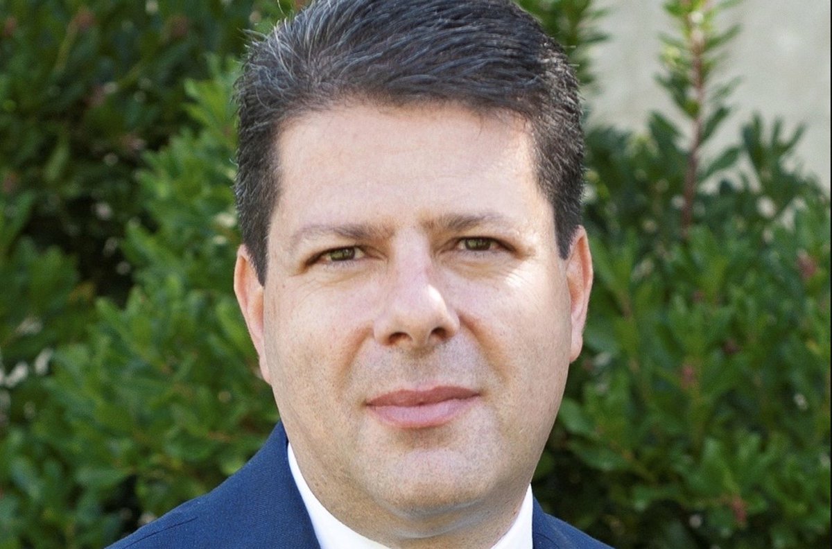 BREAKING: #Gibraltar Chief Minister rushed to hospital in Spain for emergency surgery – McGrail Report release to be delayed theolivepress.es/spain-news/202…