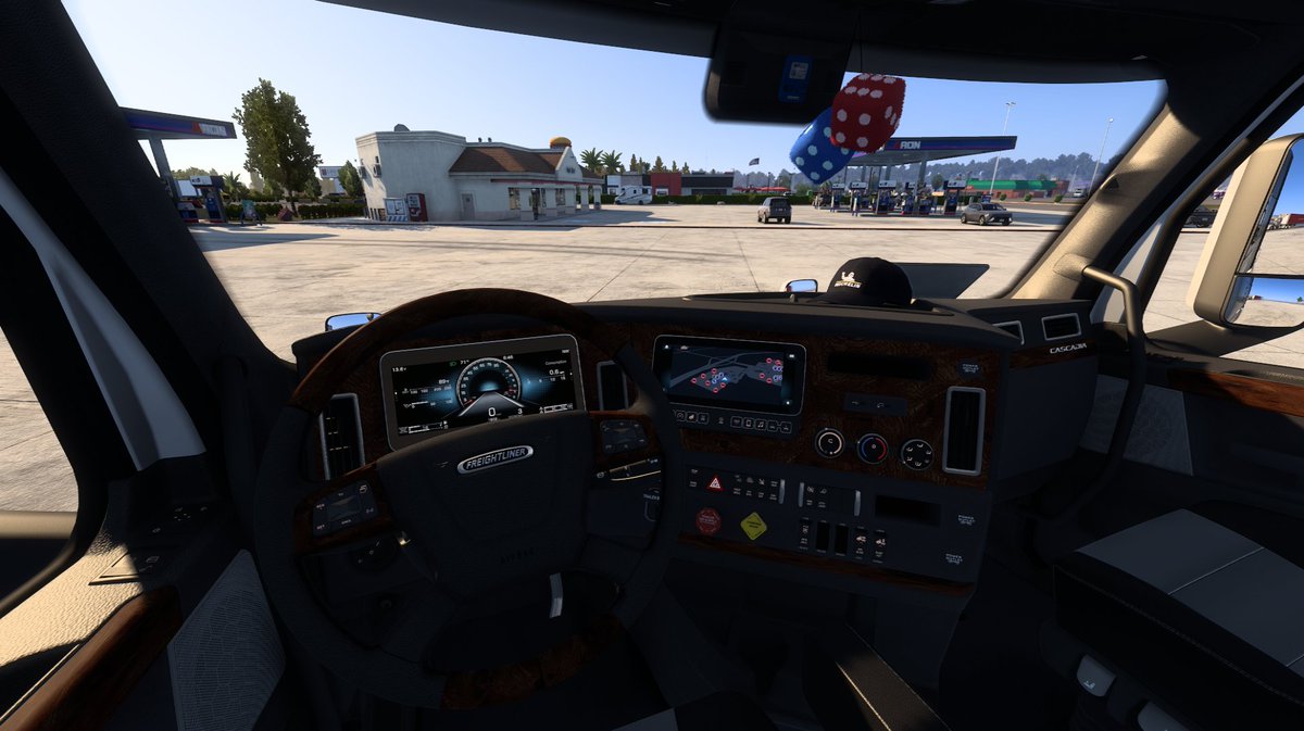 arhidvs's tweet photo. P-STYLE様にcascadia2019をカスタムしてもらいました!
お世辞抜きで、ATSの中で一番好きなトラックになりました♪♪
他にもたくさんかっこいいMODを作られているので、ぜひ見てみてください☺
@lvlv214_111
#PSTYLE https://t.co/Xm6gsNdOT7