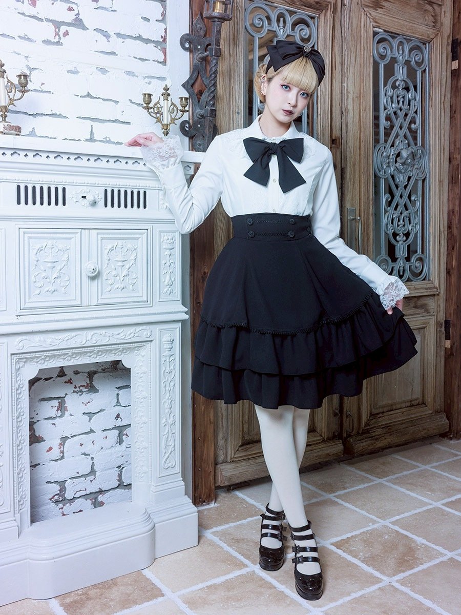 Miho Matsuda スカート・ゲイズ　黒×白 MIHO MATSUDA (@mihomatsuda) / Posts / X