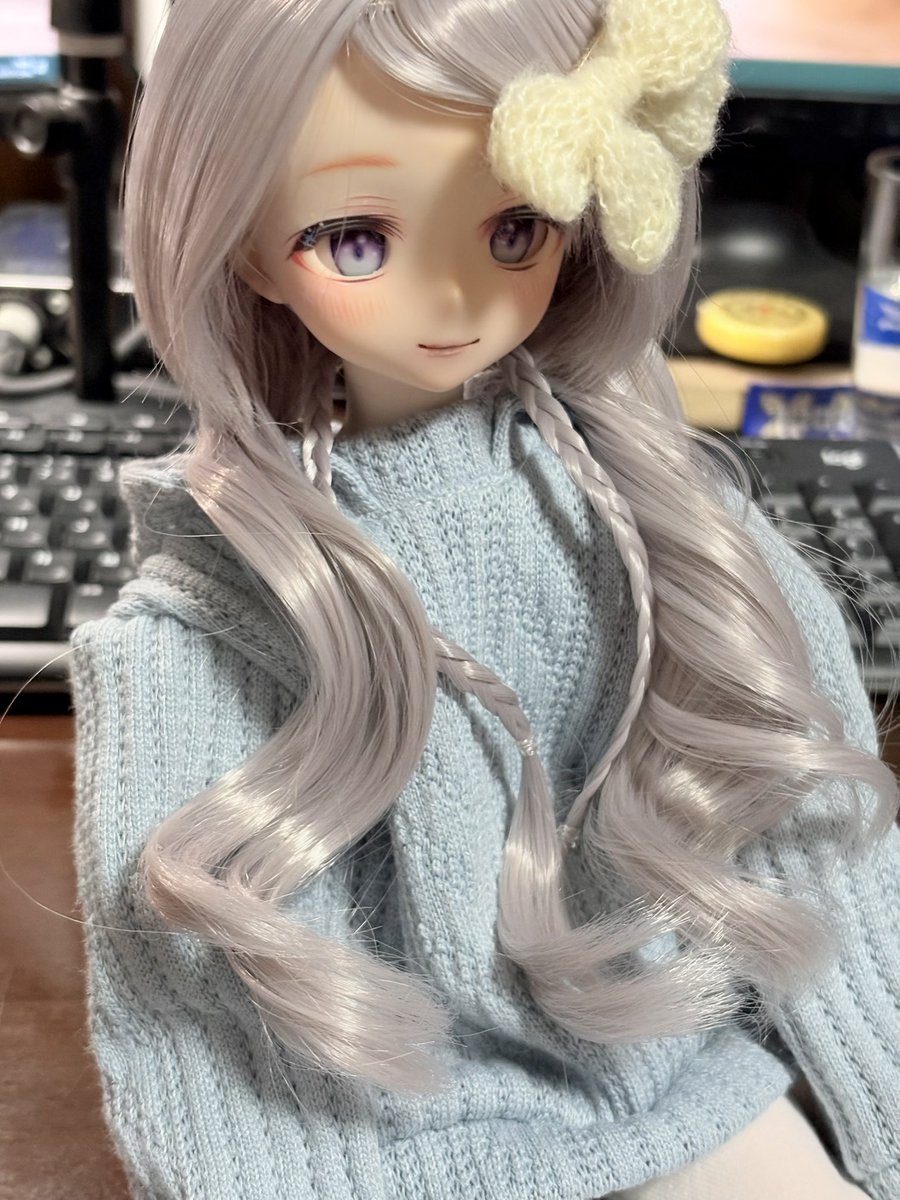 つきちゃんのウィッグ髪セット間違えてた… サイト見たら後ろじゃなくて