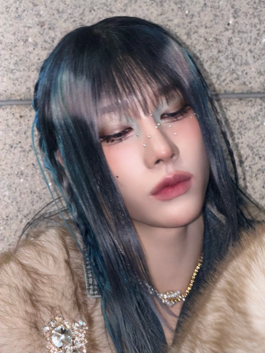 📸] 251130 SBS 인기가요 #RUI ｡*₊˚✧ 🩵 #XLOV #엑스러브 #루이 #Rizz