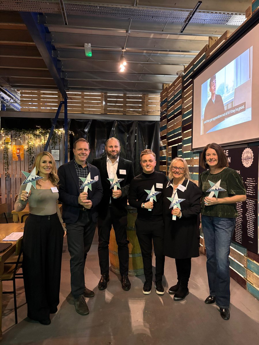 '<a href="/EnterpriseOxon/">Enterprise Oxfordshire</a> invites businesses to join them in celebrating 10th anniversary of <a href="/OAAwards/">Oxfordshire Apprenticeship Awards</a>'. <a href="/EOxSkills/">Enterprise Oxfordshire Skills</a> are delighted to announce the major awards will return in May next year, celebrating a decade of #apprenticeship excellence: enterpriseoxfordshire.com/news/enterpris…