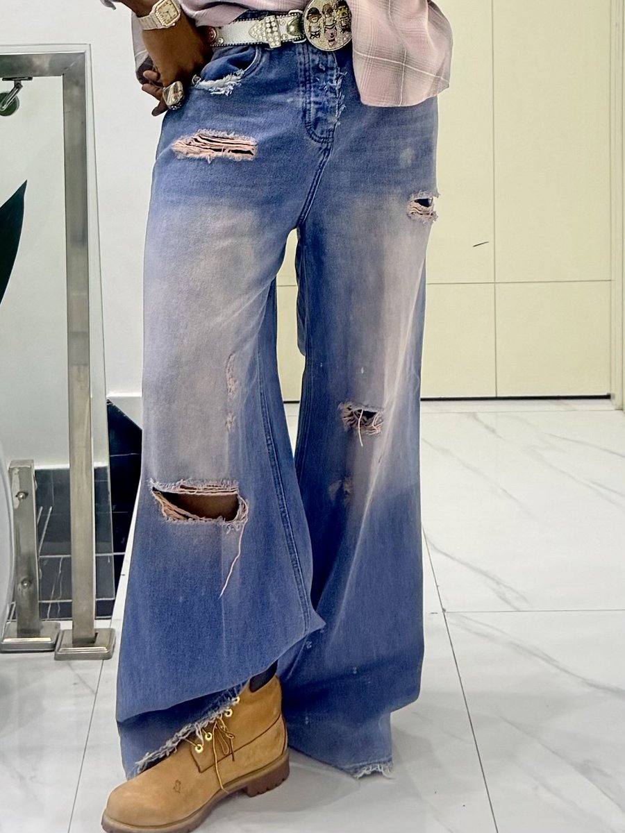 Pheelz🐘🤟🏾 (@pheelz) on Twitter photo 