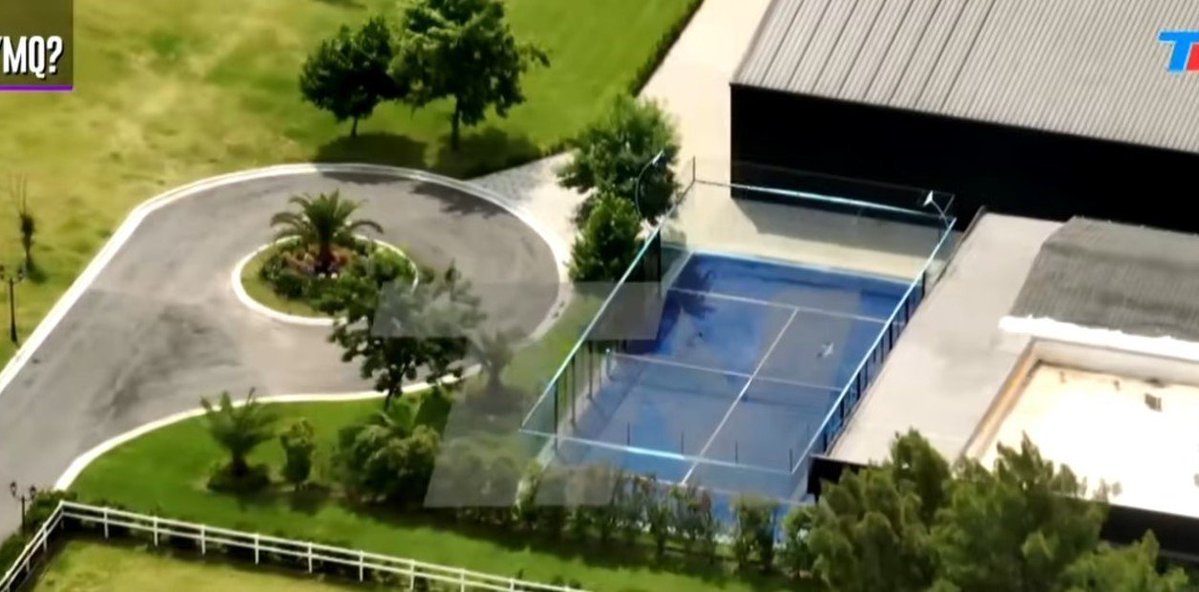 clarincom's tweet image. LA DENUNCIA DE CARRIÓ POR LA MANSIÓN DE PILAR SIGUE SIN JUEZ Y CRECEN LAS SOSPECHAS SOBRE TOVIGGINO

Rafecas se declaró incompetente y la causa pasó al fuero Penal Económico, donde recayó en Javier López Biscayart. La investigación apunta a un presunto lavado vinculado a la…