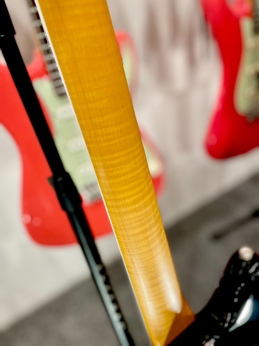 エレキ情報】 本日ご紹介するのはこちら！ #Fender / FSR LTD American