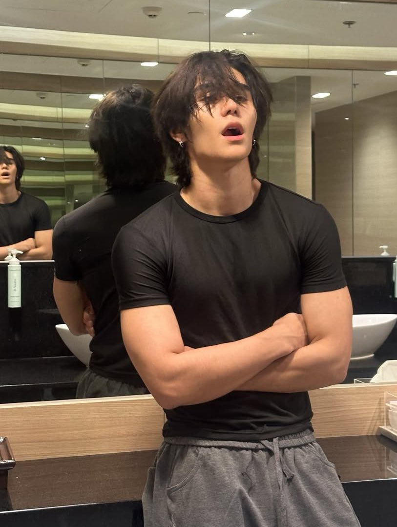 moonletss's tweet image. เธอเชือดฉันได้นิ่มๆด้วย…