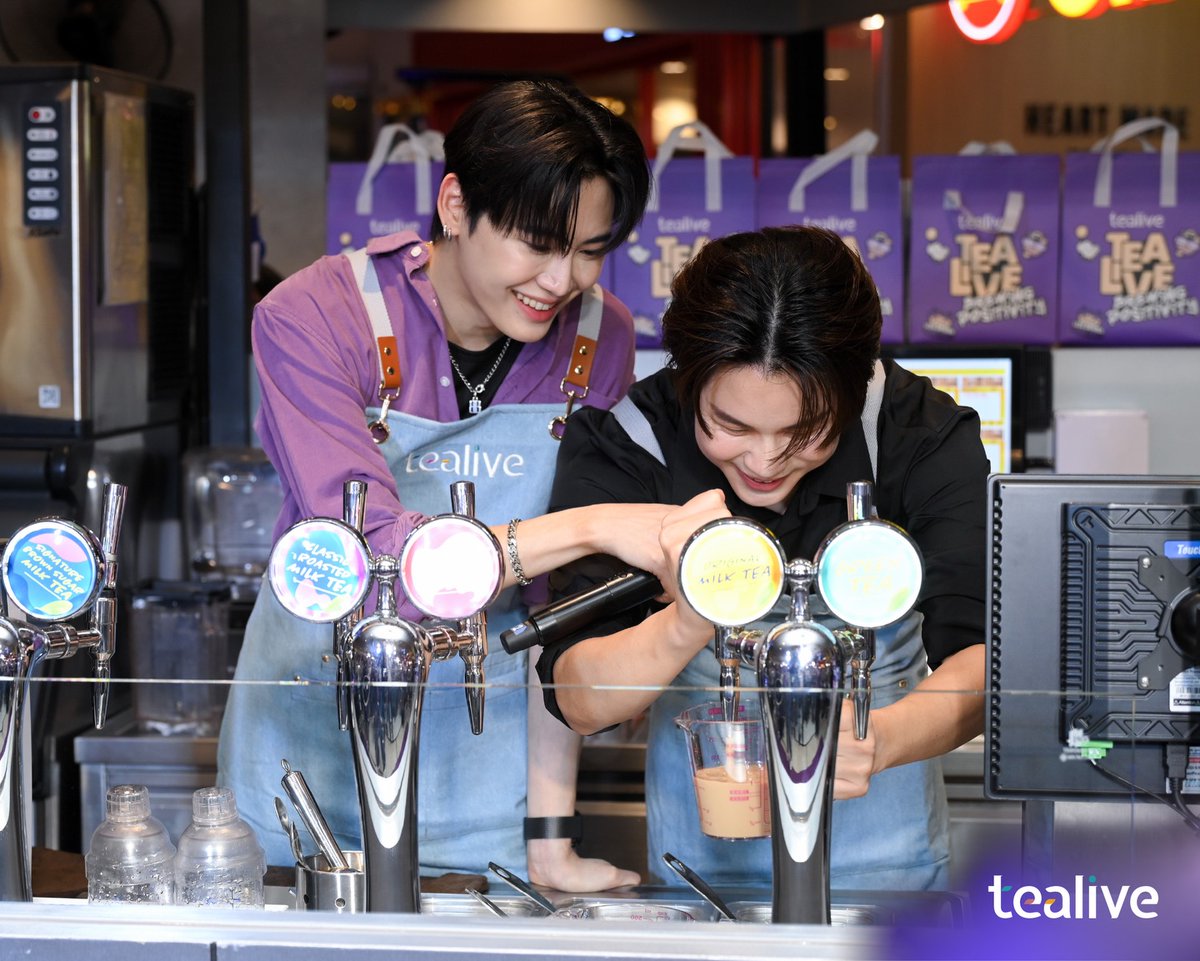 bb0un_official's tweet image. [3]

📍instagram.com/p/DR1l7X5kUiO/…

#TealivexBounPrem
#bb0un #BounPrem