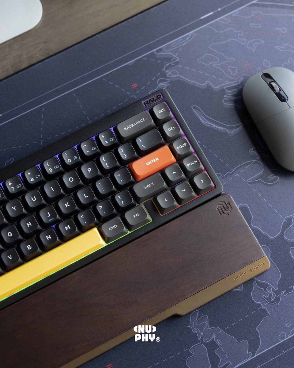 nuphystudio's tweet photo. Air75 V3 | Elegance in Every Keystroke
Black. Sleek. Essential.

Every key, every detail, designed for a workspace that speaks for itself.
Where minimalism meets mastery.
.
.
.
.
#nuphy #air75v3 #keyboard #mechanicalkeyboard #customkeyboard #minimalistdesign #maccompatible #Tech https://t.co/NRQ6TUqYji