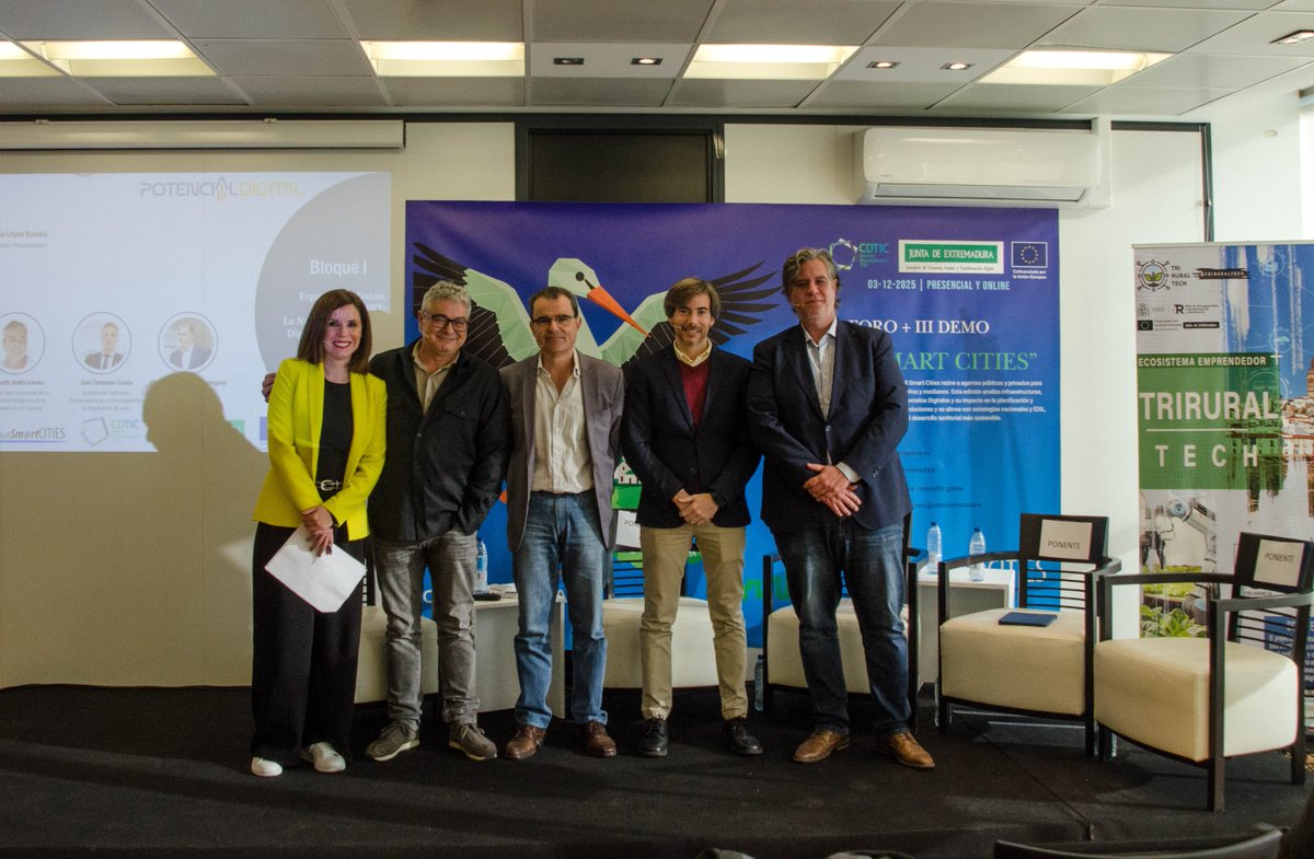 🏙️ ¡Los territorios refuerzan su apuesta por la transformación digital!

#EDINT estuvo presente en el XI Foro Small Smart Cities.

↗️ Pusimos en valor como la red de CEODs construye una arquitectura digital pionera para la transformación de nuestros territorios.
