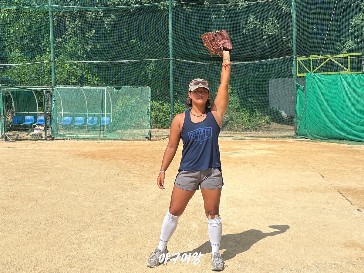 Baseball__Queen's tweet photo. 유인 선수 연습할 땐 세상 귀여운데
할리 타고 집 가는 거 좀 보셈 ㅜ

이 여자를 ㅈㅉ 어쩌면 좋음??

#야구여왕 #정유인 #블랙퀸즈 #할리데이비슨 https://t.co/4dpxbrtVJp