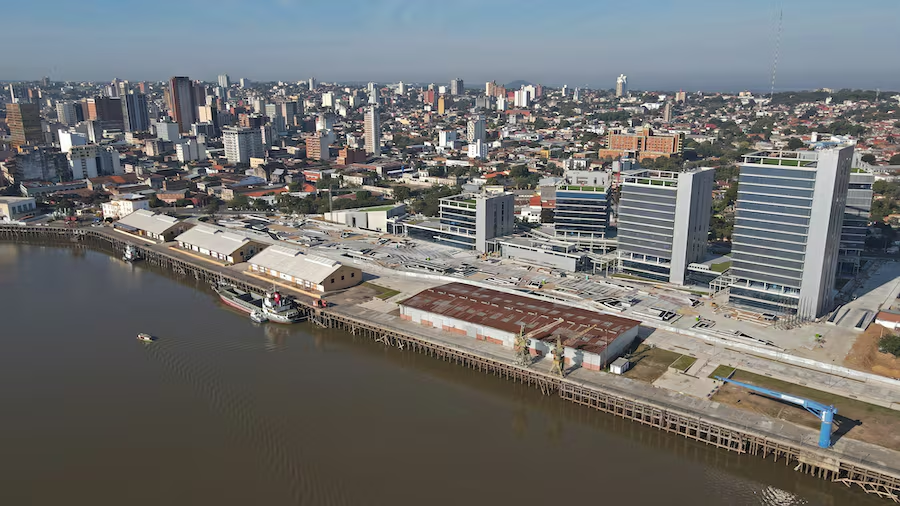 🌎🇵🇾Paraguay se posiciona como atractivo centro logístico y comercial del Mercosur
📍La ubicación y las condiciones macroeconómicas juegan un rol fundamental para atraer capital extranjero

lanacion.com.py/negocios/2025/…