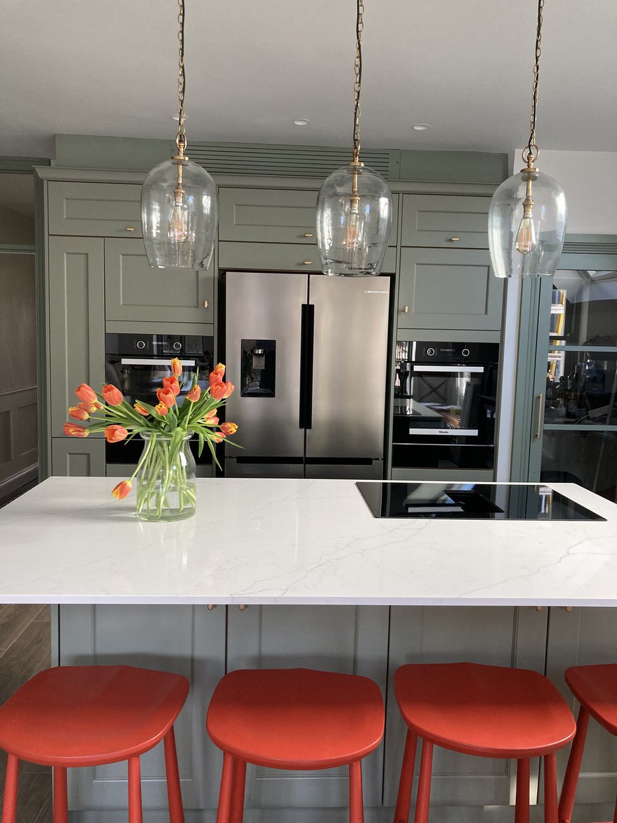 Dual_Designs's tweet photo. Just completed snapshots of part of the kitchen which is in our Specialist Range
A super quality standard sized range with an amazing amount of choice https://t.co/YbsE9KQphN