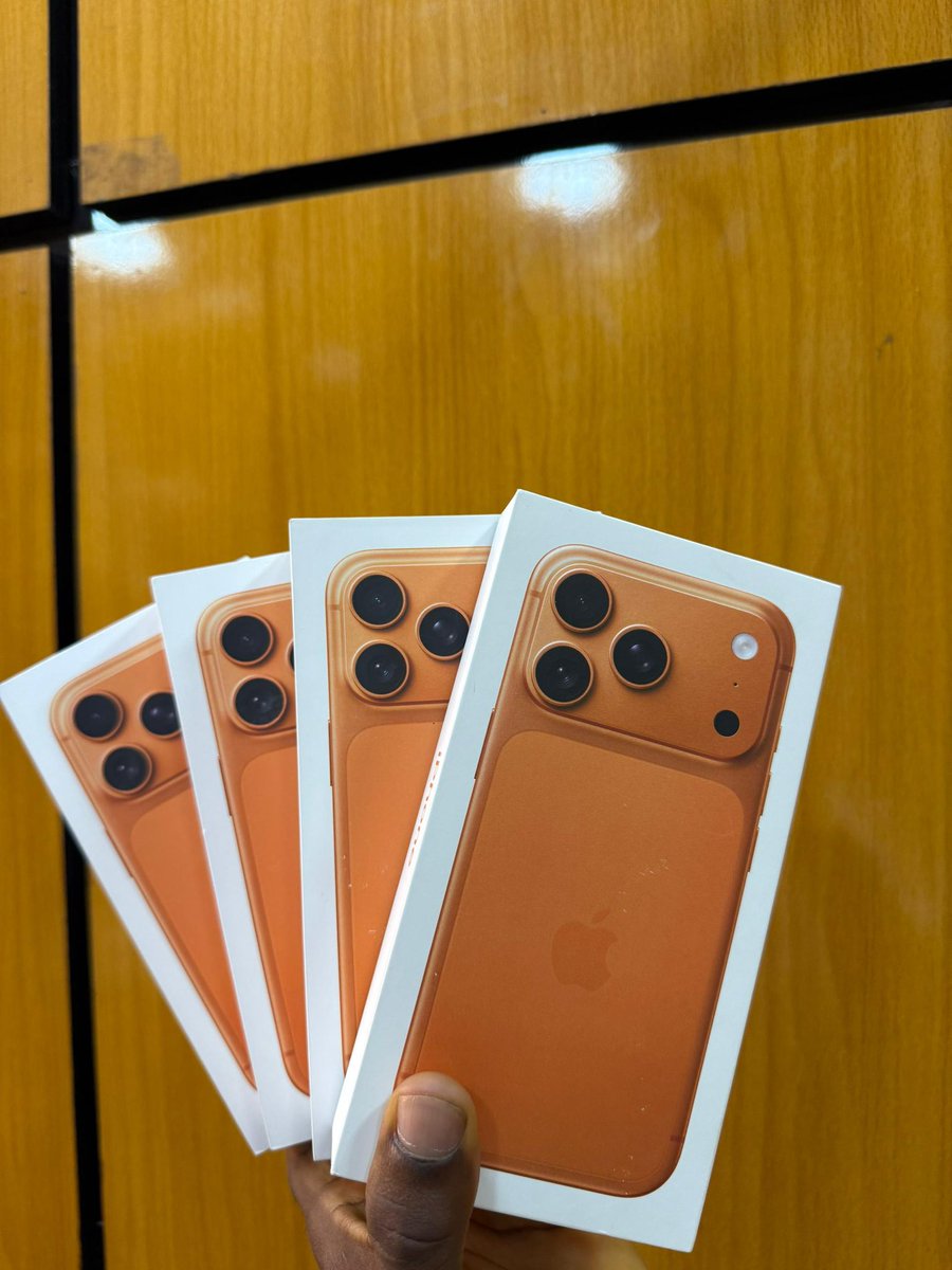 Dot_trades's tweet photo. 🇺🇸Brand New iPhone 17 Pro 256GB{Non-Active} E-sim Unlocked ₦1,800,000 Comes with 1yr warranty🥳 https://t.co/effBYWlMaF