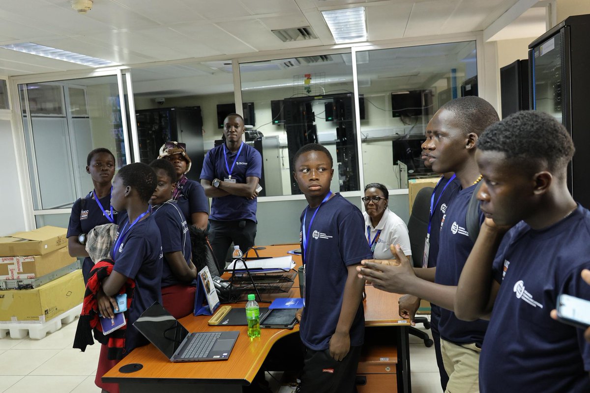 ConsumerUCC's tweet photo. Students participating in the Debate Series Grand Finale were given an exclusive tour of the Consumer Affairs Call Centre, CERT, and Digital Logger at the Communications House This hands-on experience will give them a behind-the-scenes look at Uganda's digital infrastructure and equip them with the knowledge to navigate the online world like pros!

@debate_afrika @UCC_ED @UgCERT @MoICT_Ug @GreenhillUg @bbossa @UCC_Official

#UCCDebateSeriesFinale
#UCCDebateSeries2025 
#GoldenPosts
#AnInclusiveDigitalEconomy
#ASaferDigitalEconomy
#ChildOnlineProtection 

@bwambaledickso @MaamaKampala21 @IamCarolPrimah @FNalubaale @seekasound @kat_festo @GideonSsekidde @Glenn_Noel_Ics @NorahJed256 @Sir_Dan16 @d_namugga @RoqueDerryque