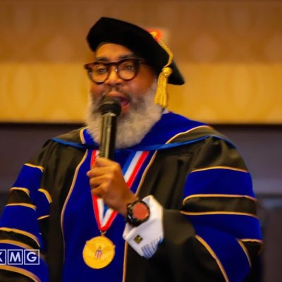 bishopjeffwebb's tweet photo. #NewProfilePic https://t.co/bhfcVQjYmT