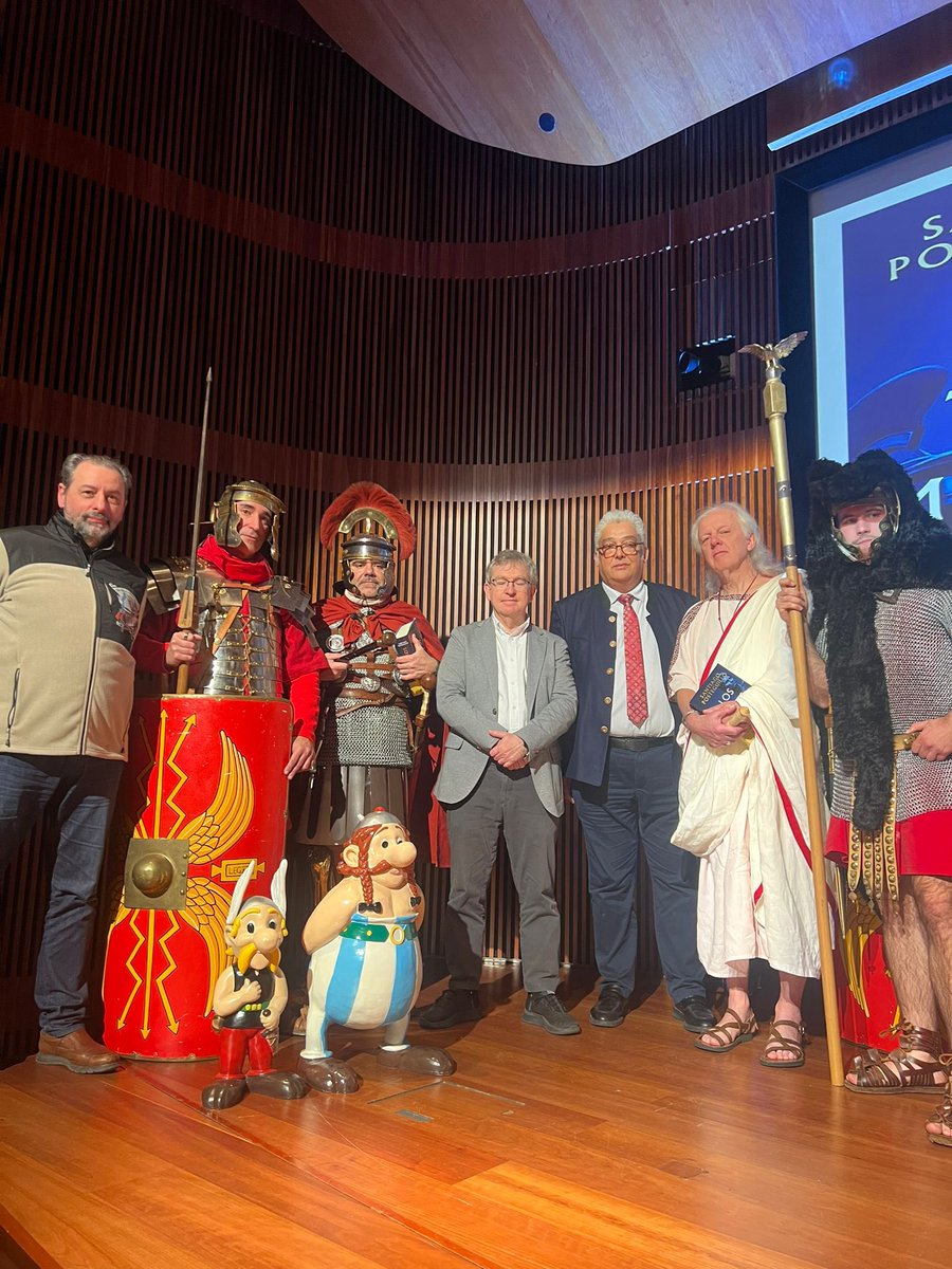 Santiago Posteguillo tweet media