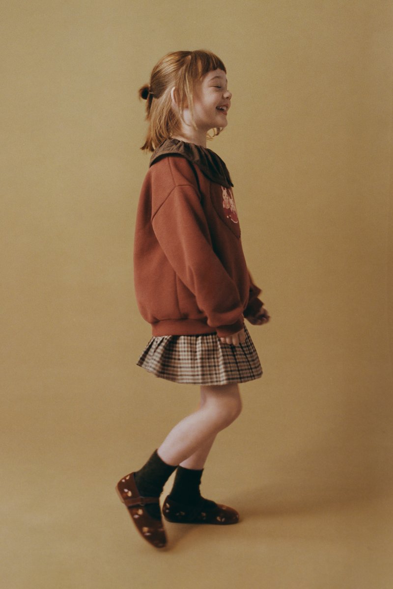 ZARAからシルバニアファミリーのお子さま向けアパレル商品が登場✨
3～6歳向けのTシャツ2種、スウェットシャツ1種が発売になります！
シルバニアファミリーのお洋服を着てお出かけしてくださいね♪
詳細はZARA公式ウェブサイトをご確認ください。
zara.com/share/ninos-be…