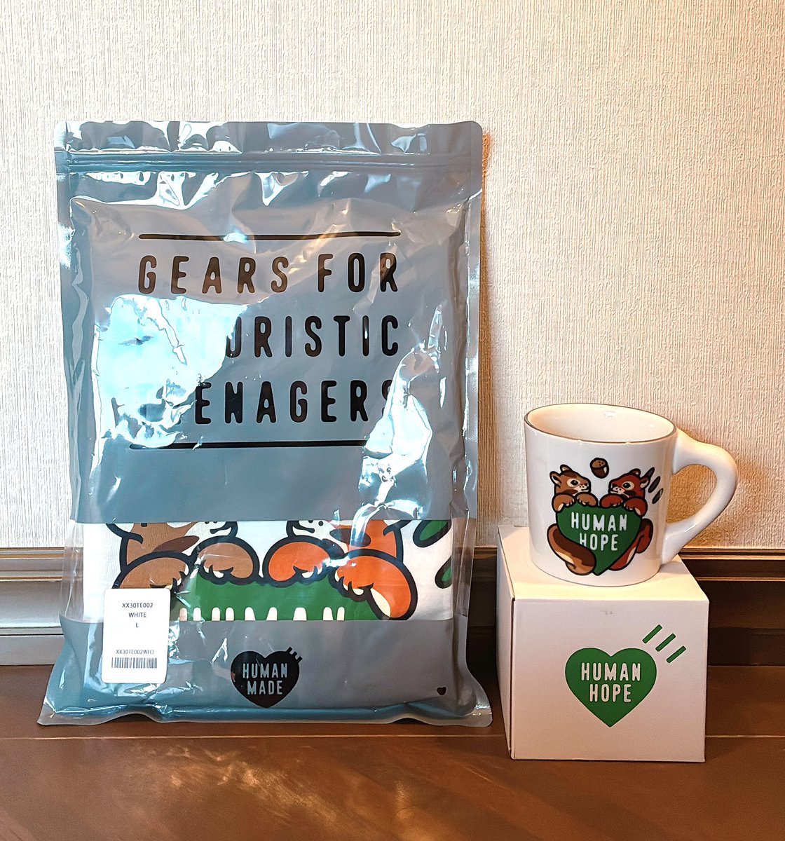 かおちん　HUMAN HOPE キーチャーム&マグカップセット HUMAN HOPEも届きました。 マグカップ可愛すぎて使えん。 もう一個買え