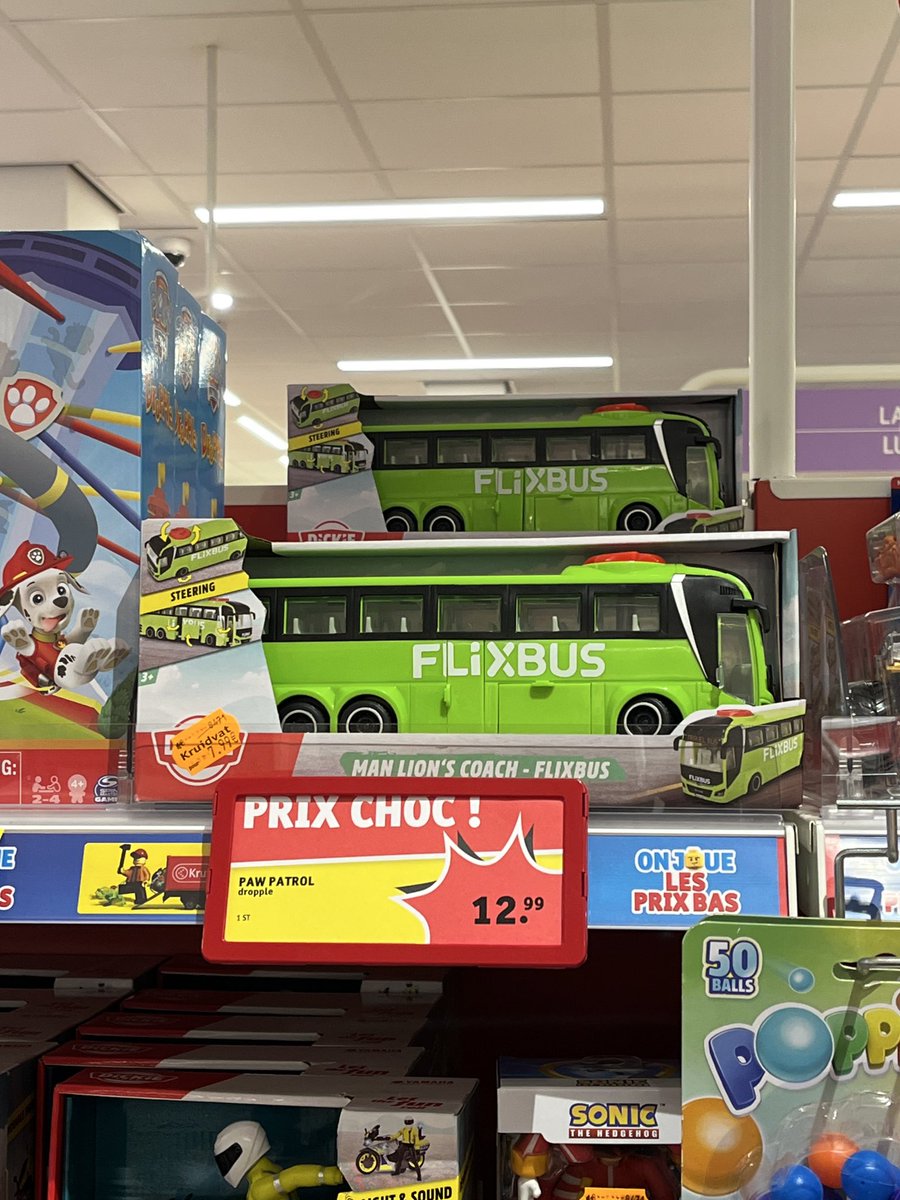 hkwhore444's tweet image. moi qui cherchait justement un cadeau pour mes petits cousins