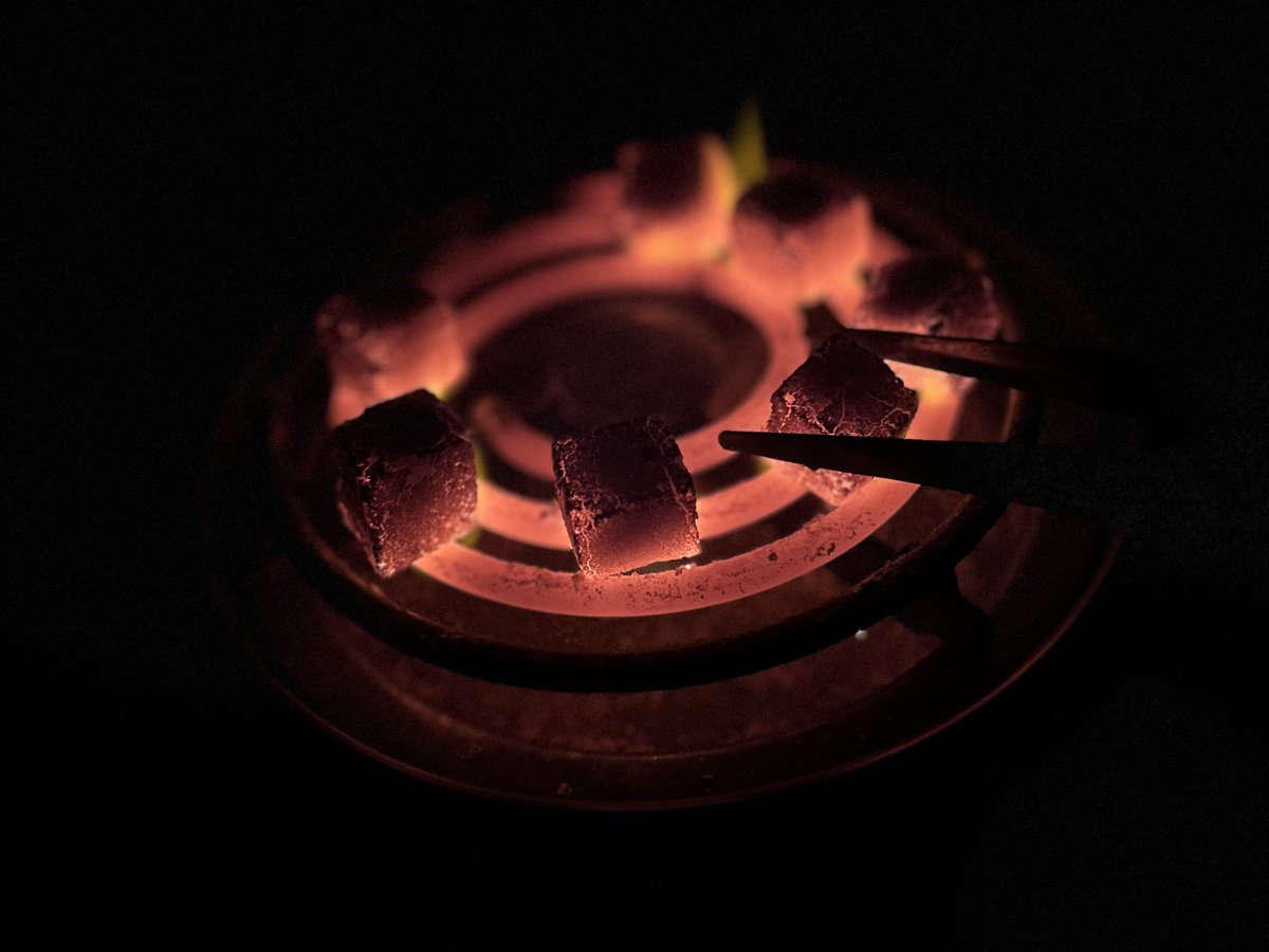 只今すぐにお席のご案内可能です♪
日頃の疲れを癒せる場所まどい！
今ならアキバで最高の空間を独占できちゃうかも❣️

TEL
080-5845-7103