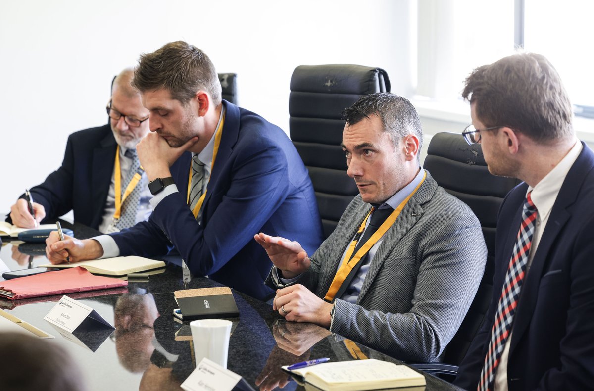 ExactCNC's tweet photo. Last week, Director of Operations Ronan Callan, headed to Collins Aerospace in Kilkeel to take part in a roundtable discussion attended by local industry leaders and Northern Ireland’s deputy First Minister, Emma Little-Pengelly BL MLA.

Thanks to all for a valuable discussion. https://t.co/fSIMMA7CyX