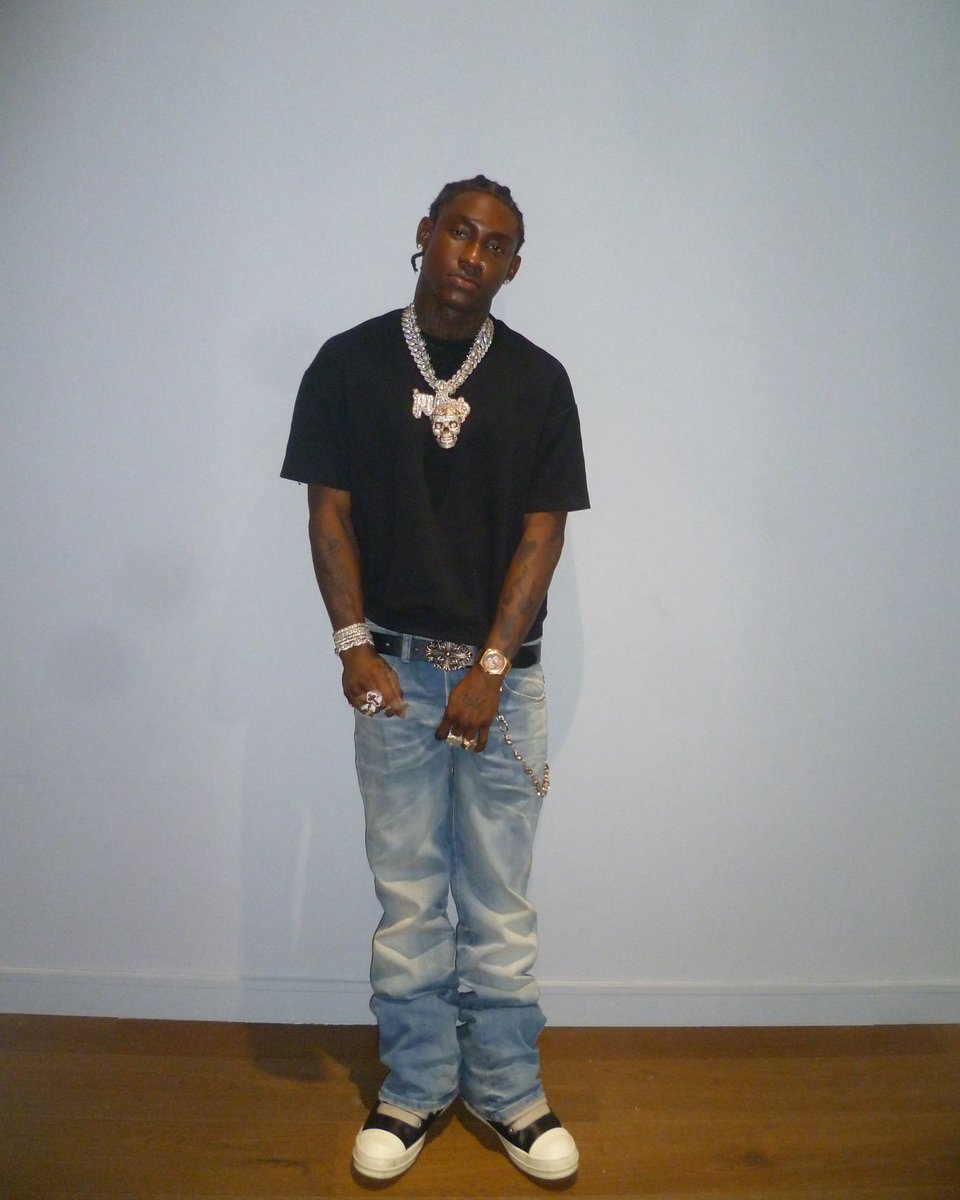 MusiqFro's tweet image. 🚨 Top 10 Songs on Amazon Music&apos;s Best of 2025: Afrobeats 🌍

#1. Hot Body – Ayra Starr
#2. Baby (Is it a Crime) – Rema
#3. Shake It To The Max (FLY) [Remix] – Moliy, Silent Addy, Skillibeng &amp;amp; Shenseea
#4. Laho – Shallipopi
#5. WANT YOU – Spinall, Jayo &amp;amp; DESTIN CONRAD
#6. Show Me…