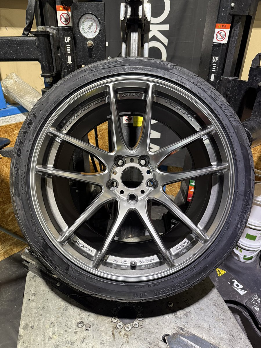 WORK EMOTION CR至極 9J+12 x 235/4017 10.5J+12 x 265/35R18