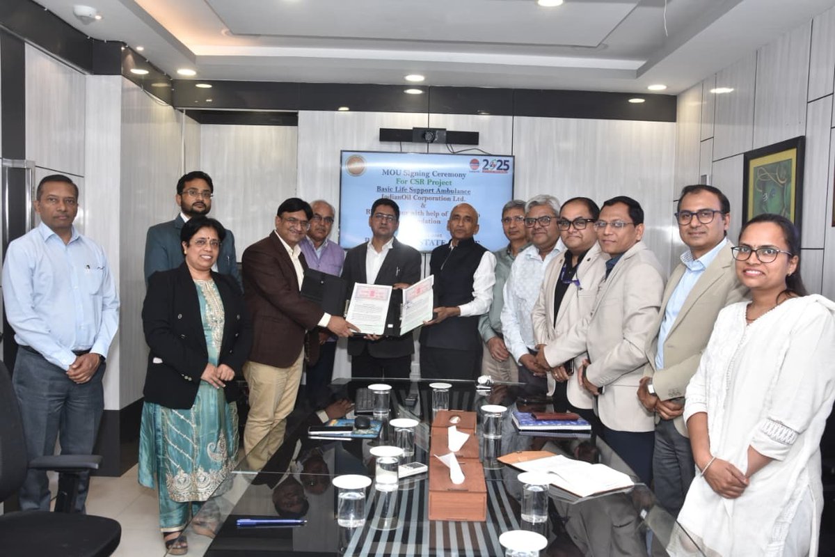 IndianOil is proud to strengthen Rajasthan’s healthcare ecosystem by supporting RUHS Hospital, Jaipur with a new Basic Life Support Ambulance. 
Our commitment remains steadfast—to safeguard lives and serve the people of Rajasthan with care and responsibility.