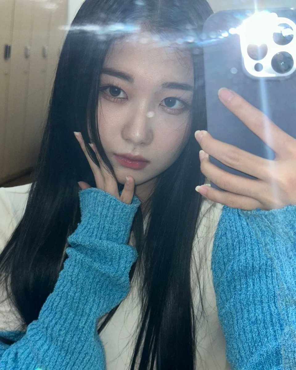 _urvision's tweet image. I'm gonna #𑁯𓊈𝕙o̤w𝐥𓊉·和ː𝕤u𝚔i tonight por eso voy con toda la energía que reuní para hoy. Hasta me tomé mi debida siesta para recargar lo necesario, no estoy para nada dispuesta a que algo me arruine la experiencia del #𝕤u𝚔𝕚·ཐི·𝑑e𝑏ut.

𝑆𝕥ill ᴍons𝕥e𝕣 𖤐 #𝚄𝚜a͞g𝕚 !