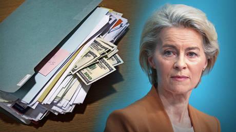 todaynews_all's tweet image. EU Chief in Crisis? Corruption Scandal Threatens Von der Leyen!
Click, read ift.tt/81eGyAF 

Ursula von der Leyen's position as EU Commission President is looking increasingly precarious. Politico reports that a fraud investigation centered on F...
#EUcorruption #news