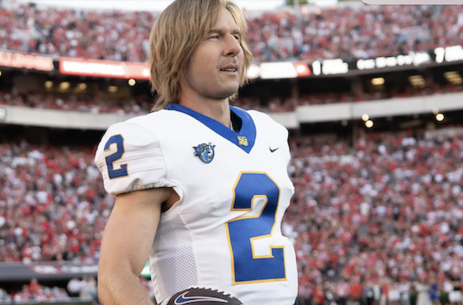 Cynopsis 12/04/25: Hulu Renews "Chad Powers" for Season Two cynopsis.com/cynopsis-12-04…