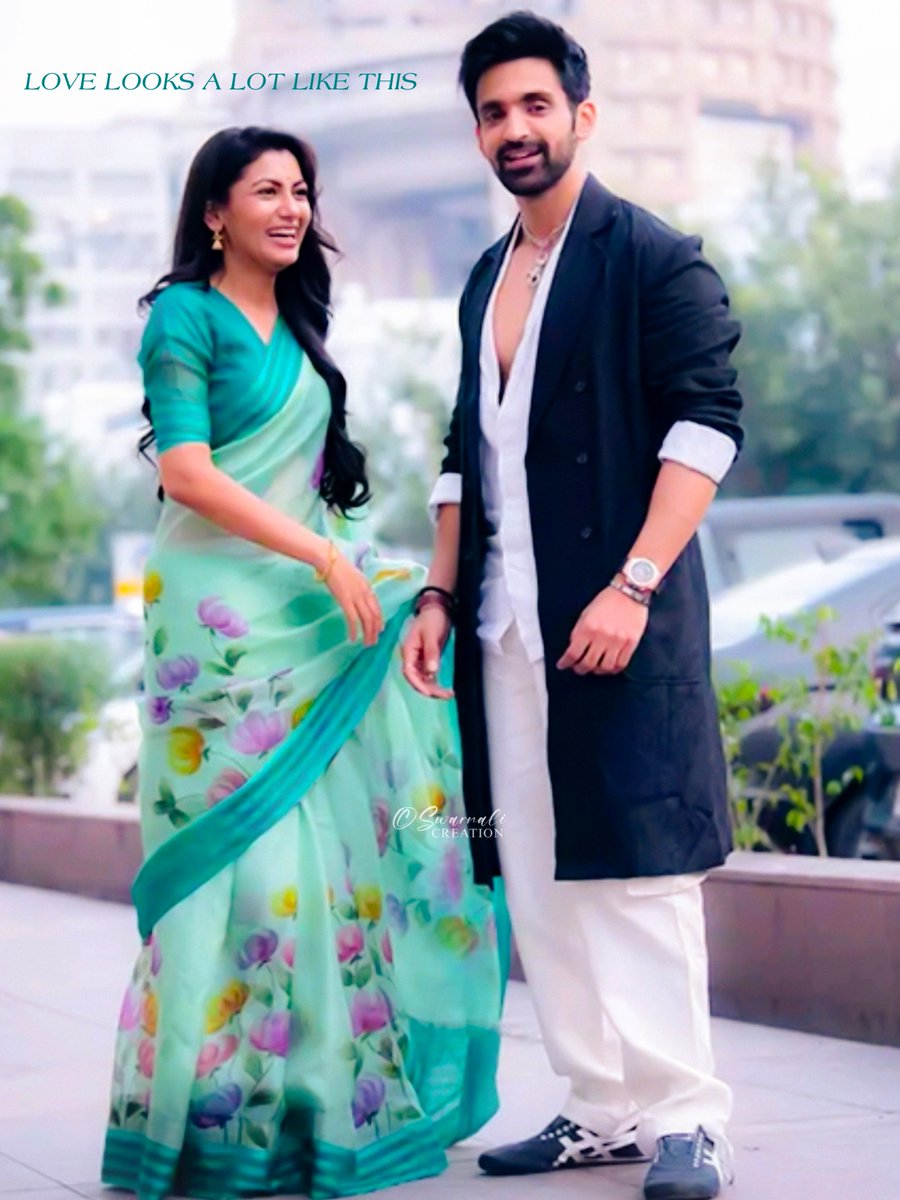 tumse mile toh chhota sa qissa
banne ko hai ek daastaan....♥️🧿♾️🧲

p.s: another 4th of the month....❤️‍🩹
p.s.s: it's always the low quality pictures with high quality content! 🪄

#SritiJha #ArjitTaneja #AmVira #SriJit  #KaiseMujheTumMilGaye