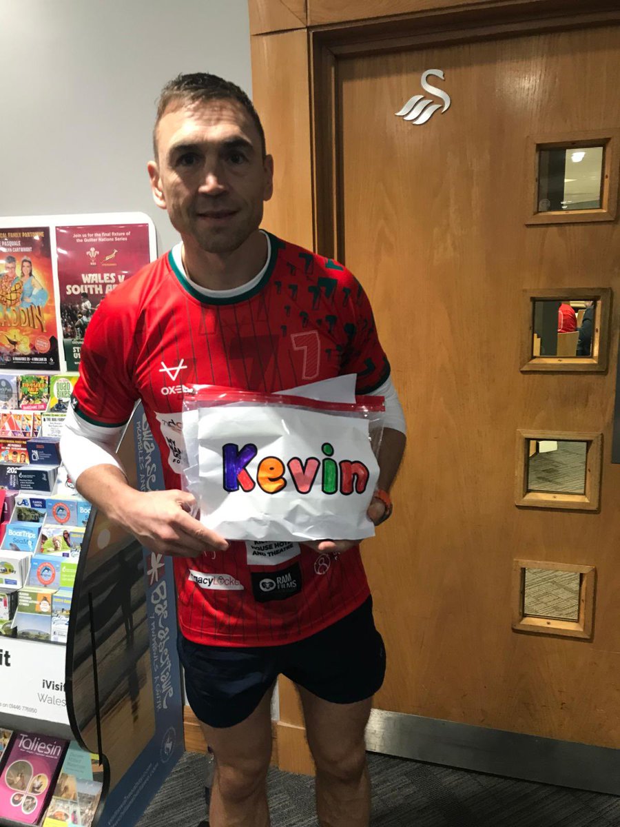 Ceri Phillips tweet media