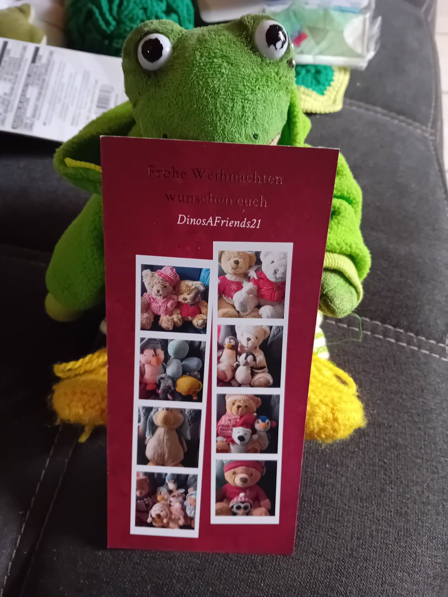 Guckt mal ich habe Weihnachtspost bekommen von meinem kleinen Freund <a href="/MNuenning/">Big M 🦮🐾🦮🐾 </a> Cooper und sogar mit lecker Tee und von unseren Freunden von <a href="/DinosAFriends21/">Dinos, Tortoise, Duffy & more 📯 🐻🦕🐢 🇪🇺🇳🇿</a> . Vielen lieben Dank ❤️