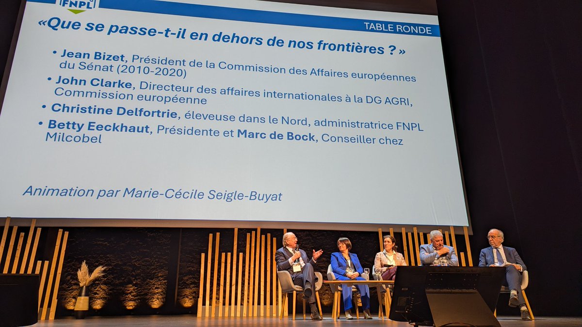 Aux Assises de la <a href="/FNPLait/">FNPL</a>, table ronde ouvre de nombreux débats : quel intérêt des accords de libre échange ? Quelle place de la France dans les marchés mondiaux ? Comment renforcer le lien entre syndicalisme et coopératives ?