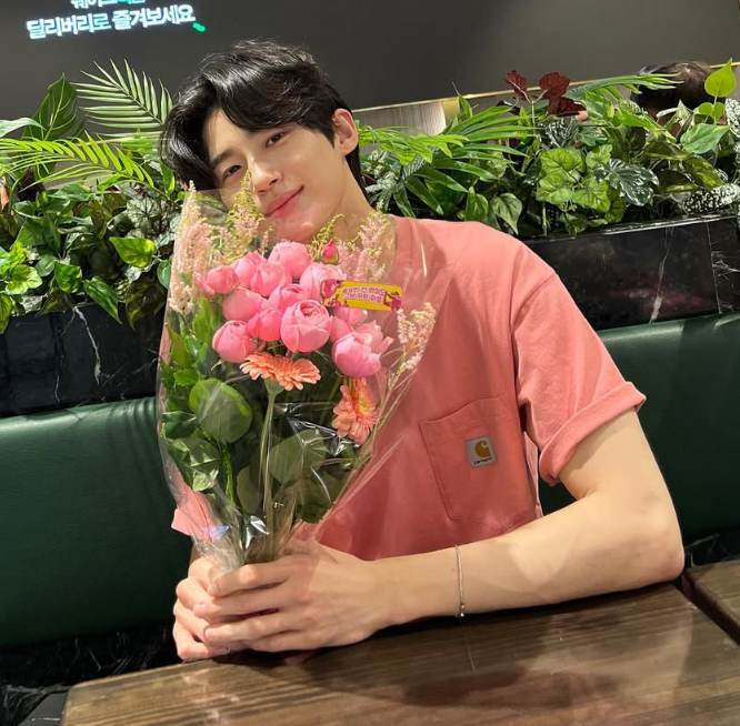 rushdops's tweet image. halo mutualku, aku kembali~