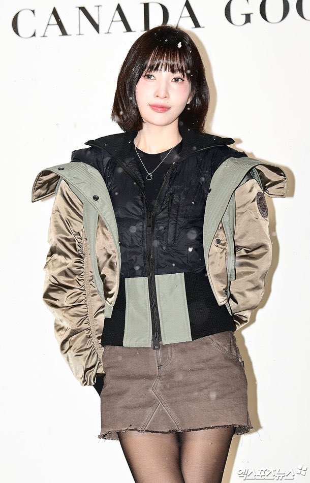 RedVelvet ジョイ for CANADA GOOSE ソウル初雪の中、登場❄️