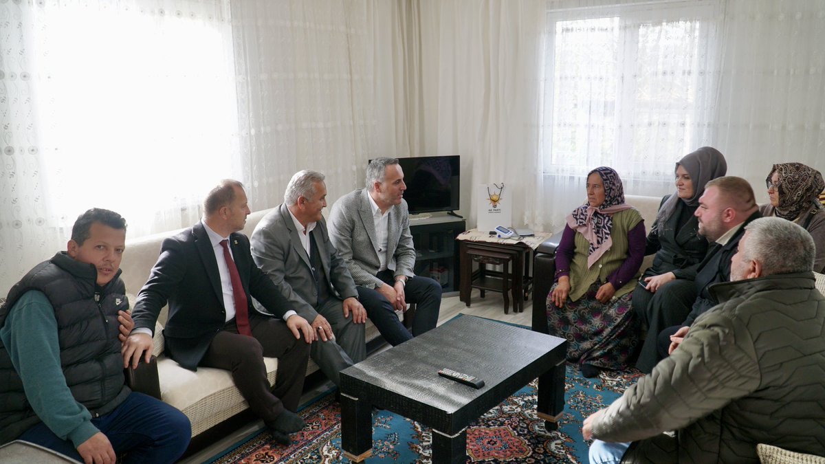 Yanıksayvant Mahallemizde ikamet eden Fatma Dere Ablamızı ziyaret ederek, geçmiş olsun dileklerimizi ilettik.

Rabb’imden tüm hastalarımıza acil şifalar diliyorum.