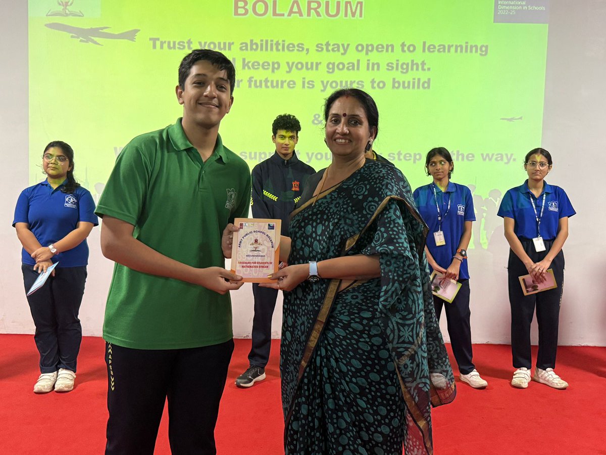 apsbolarum's tweet image. The Principal and Vice Principal extended their best wishes to Class 12 students. Along with the Class Coordinator and Class Teachers, they distributed brochures on subjects and career pathways to help students make informed decisions. #CareerGuidance