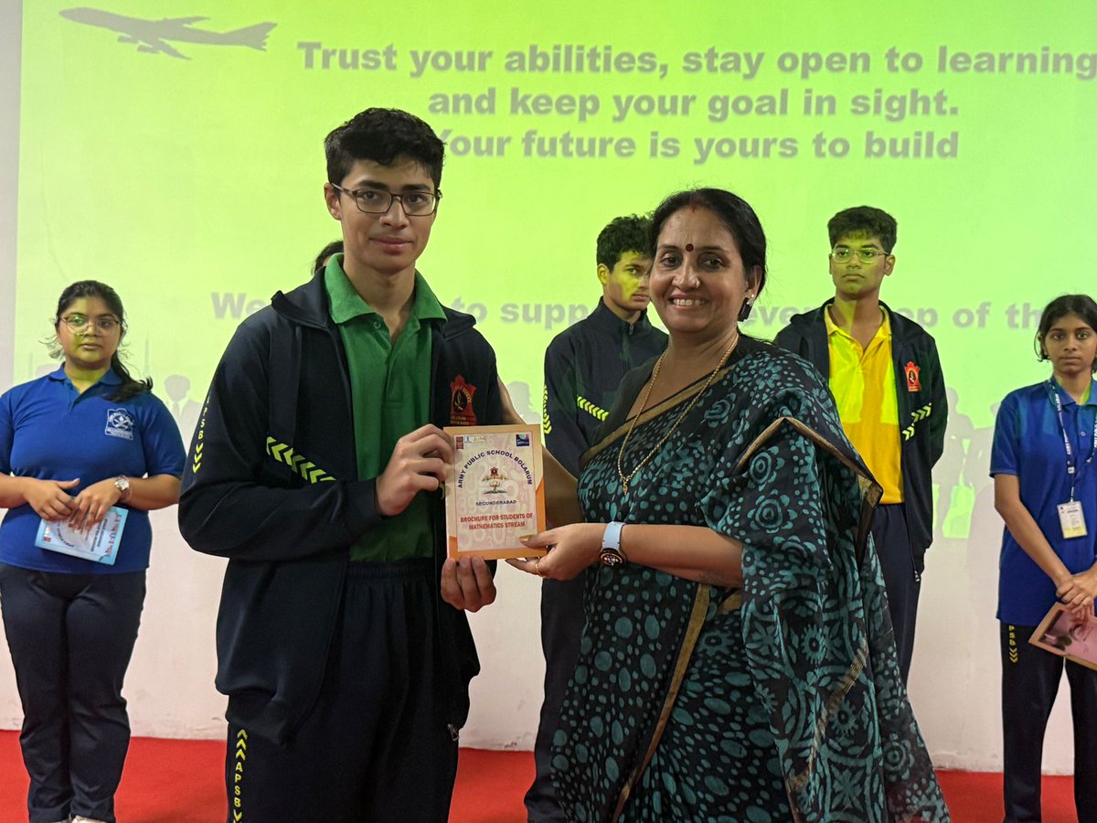 apsbolarum's tweet image. The Principal and Vice Principal extended their best wishes to Class 12 students. Along with the Class Coordinator and Class Teachers, they distributed brochures on subjects and career pathways to help students make informed decisions. #CareerGuidance