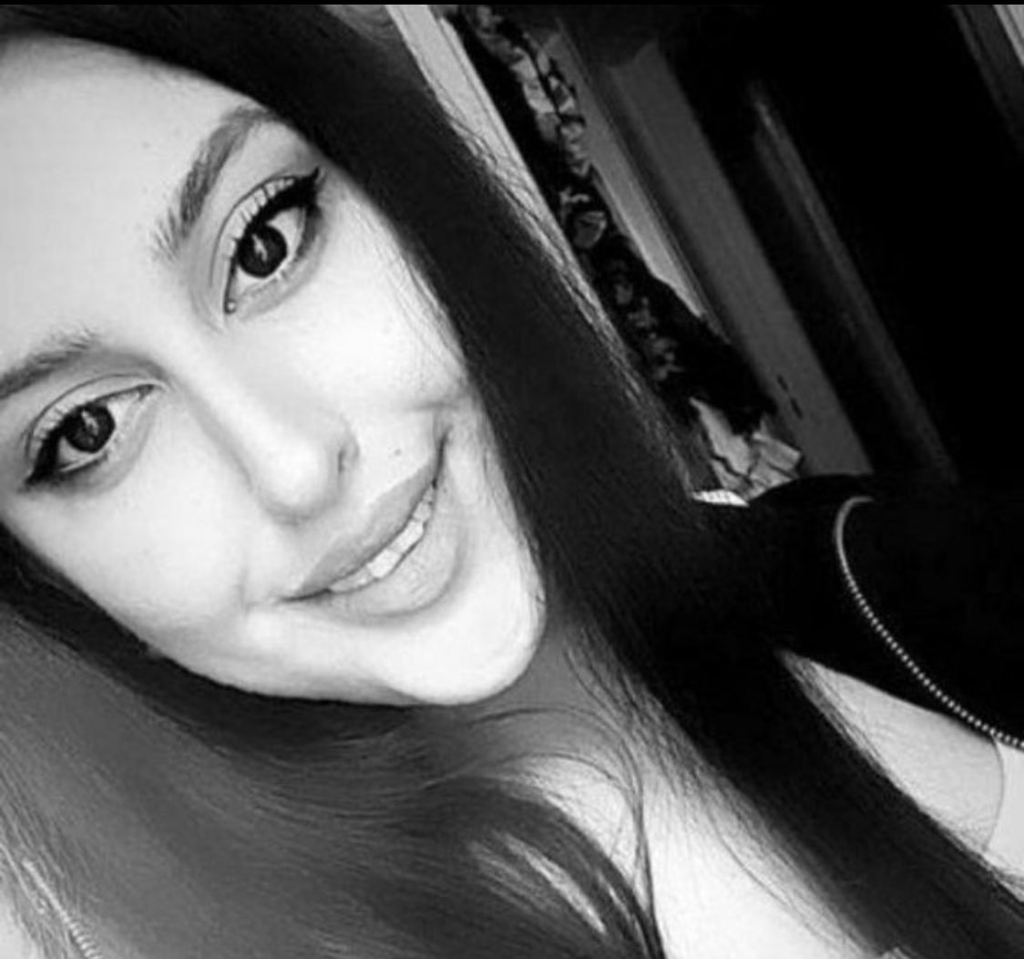 Zizi🇮🇷 tweet media