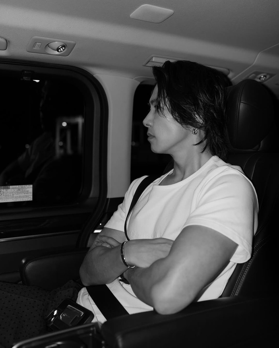 Tokio Tokyo さんのInstagramに いつかの素敵な山Pのお写真4枚