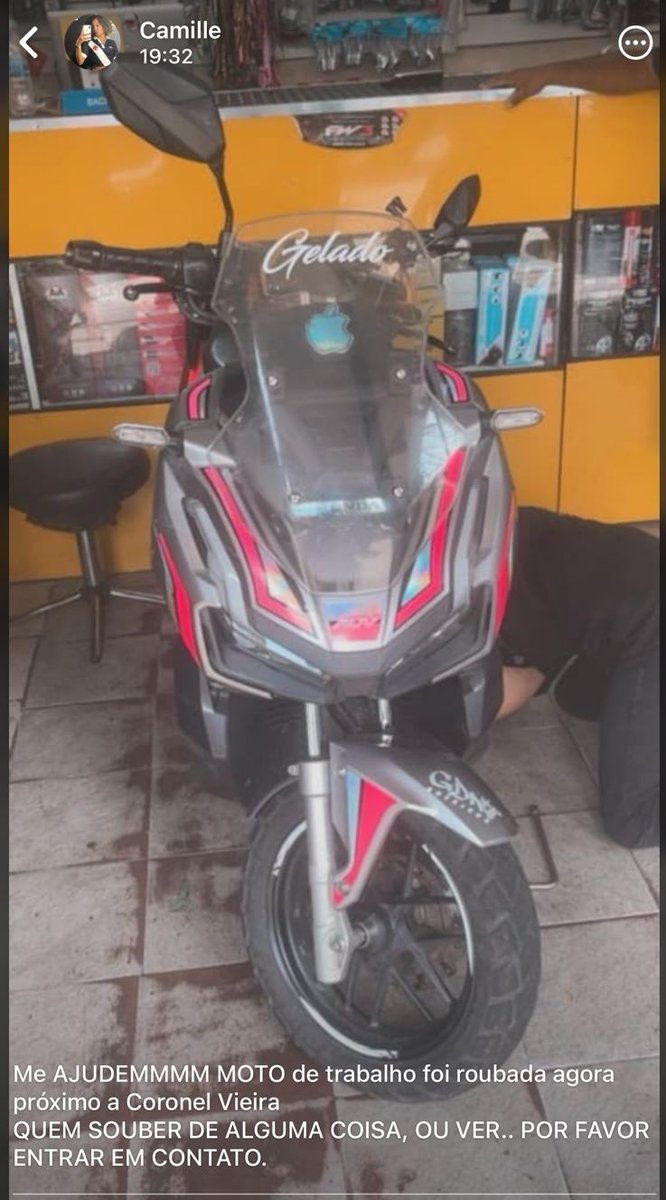 Ontem por volta das 19h50 da noite, meu esposo foi assaltado em Irajá, av. Monsenhor Félix próximo a Coronel Vieira. 
Eram 2 numa moto XRE PRETA.
Gente por favor, se alguém viu ou sabe onde está.. Entre em contato, moto de trabalho.
Quem puder ajudar compartilhando, eu agradeço.