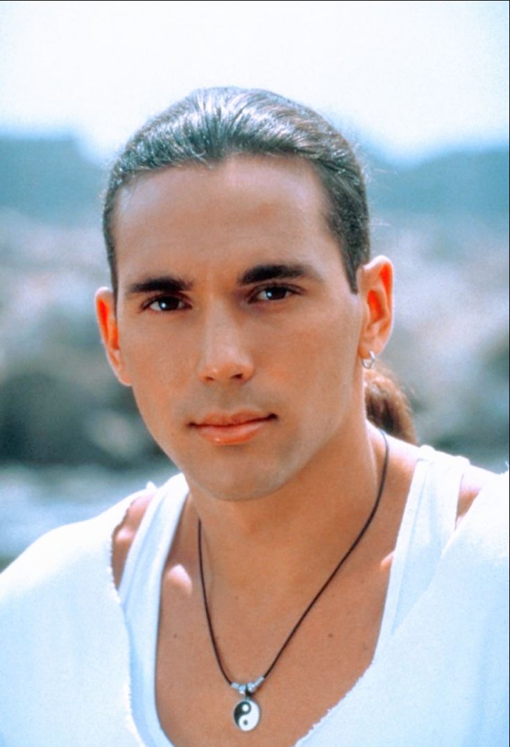 wayn0005's tweet photo. Jason David frank. Legend. https://t.co/j4pqjKiGEr