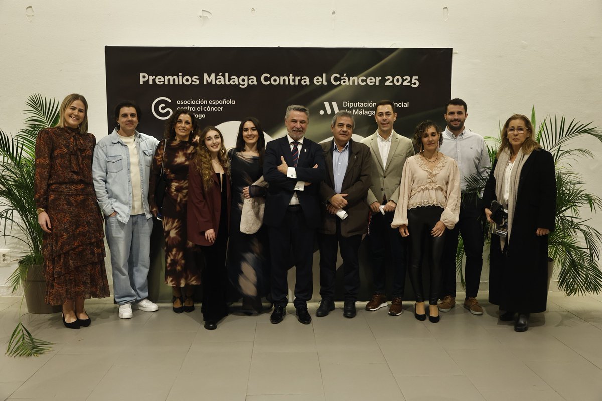 🎓 La <a href="/ContraCancerMA/">Asociación Española Contra el Cáncer en Málaga</a>  reconoce al talento joven de IBIMA Plataforma BIONAND.
🔹 Ayuda Predoctoral AECC 2025 (110.660 € / 4 años) → Valentina Wandel Petersen
🔹 Beca Prácticas AECC 2025 (3.872,72 €) → Esther Toro Martín
Orgullosos de nuestras investigadoras y del apoyo💚🧬