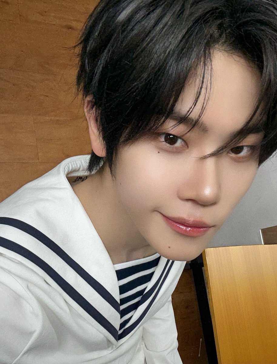 jangyeojun_th's tweet image. 🦊 | #ยอจุนupdate WEVERST 
[04.12.25]

เมาเรือตรงนี้ด้วย

📎 :  weverse.io/closeyoureyes/…

#JANGYEOJUN #장여준 
#CLOSEYOUREYES #클로즈유어아이즈 
#클유아 #CYE