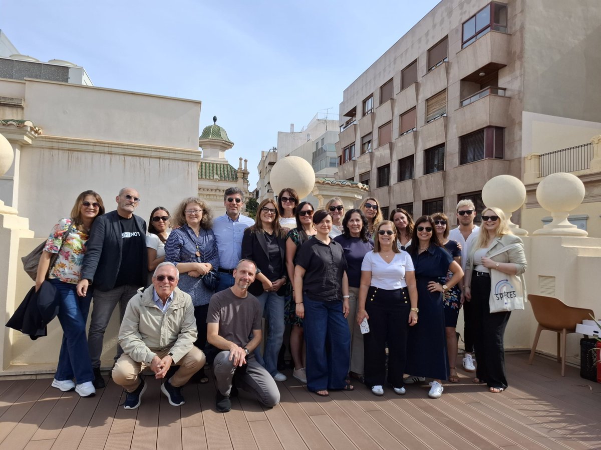 U_Madeira's tweet image. Três Investigadoras da Universidade da Madeira, do Centro de Investigação em Educação, participaram na reunião transnacional de encerramento do projeto #SPACES, que decorreu de 15 a 17 de outubro, na @ua.es
🔗 uma.pt/noticias/inves…