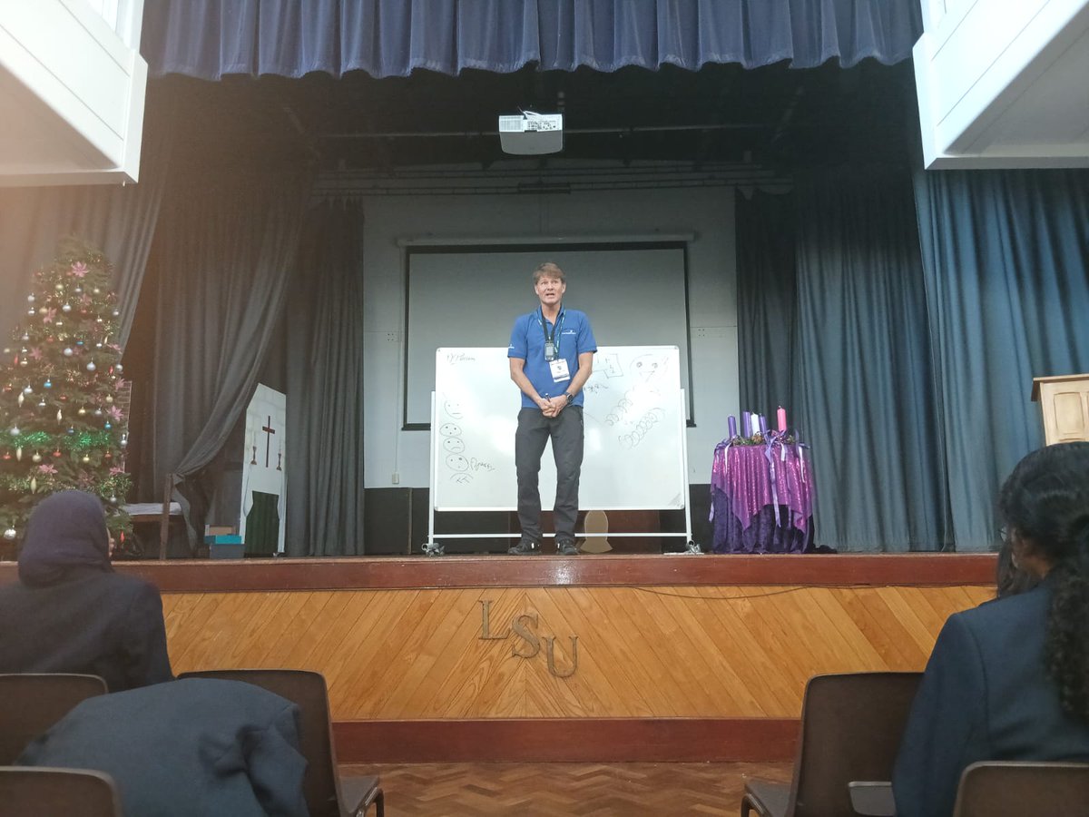 On Tuesday 2nd December, Year 7 and 8 took part in a drug education talk - learning about the life changing dangers of addictive substances.