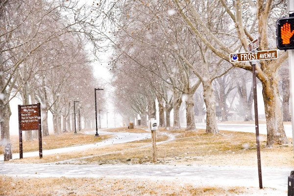 SandiaLabs's tweet photo. Due to inclement weather, Sandia’s Albuquerque site is implementing a delayed start time of 10 a.m. for all on-site members of the workforce on Thursday, Dec. 4. For updates, visit https://t.co/ZXJmHmqZca #NMWx #NMWeather https://t.co/dqwTkqR1o6